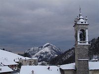 8 - Valpiana, sullo sfondo in Monte Gioco